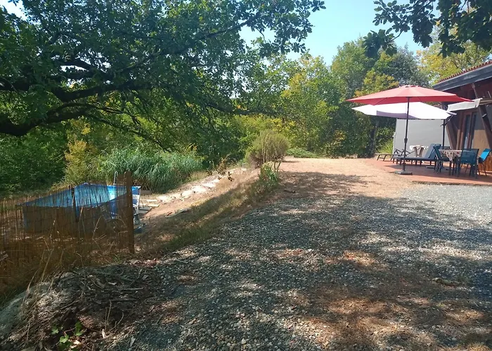 木屋 Maison Avec Jolie Vue 韦泽尔河畔圣莱昂